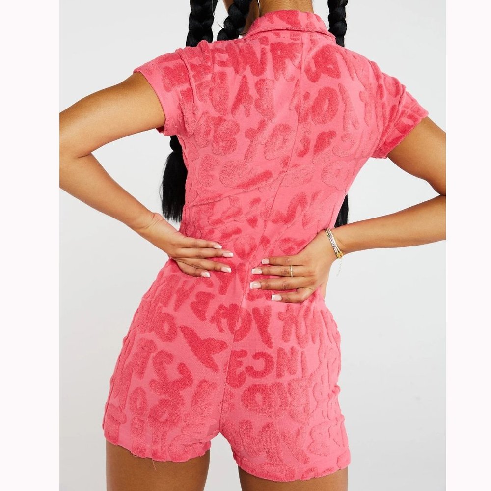 💥HOT ITEM💥Sexy Bodycon Textured Romper in Pink - Picture 3 of 16